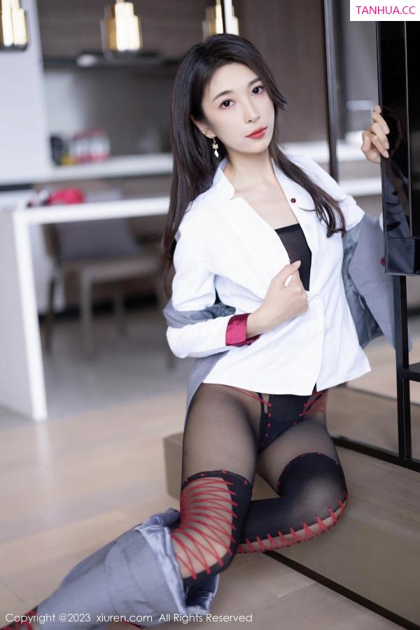 林乐一  [XiuRen]高清写真图 2023.06.25 No.6967 林乐一 黑丝美腿第39张图片
